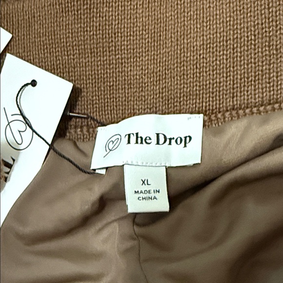 Brown Crochet Knit Set - Picture 4 of 7